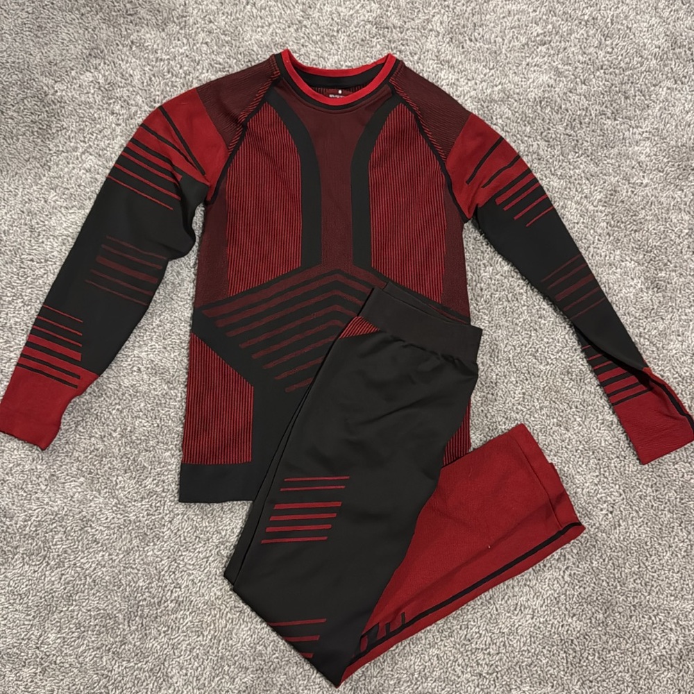 Workout set long sleeve top and leggings